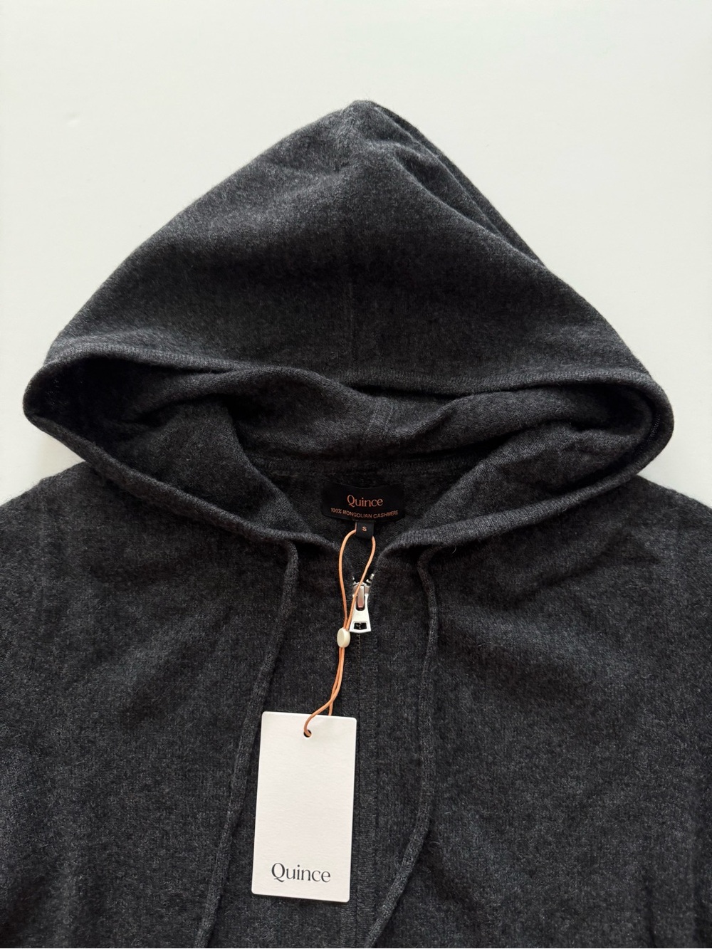 Quince Women’s Mongolian Cashmere Full-Zip Hoodie In Charcoal size XS - Picture 2 of 13